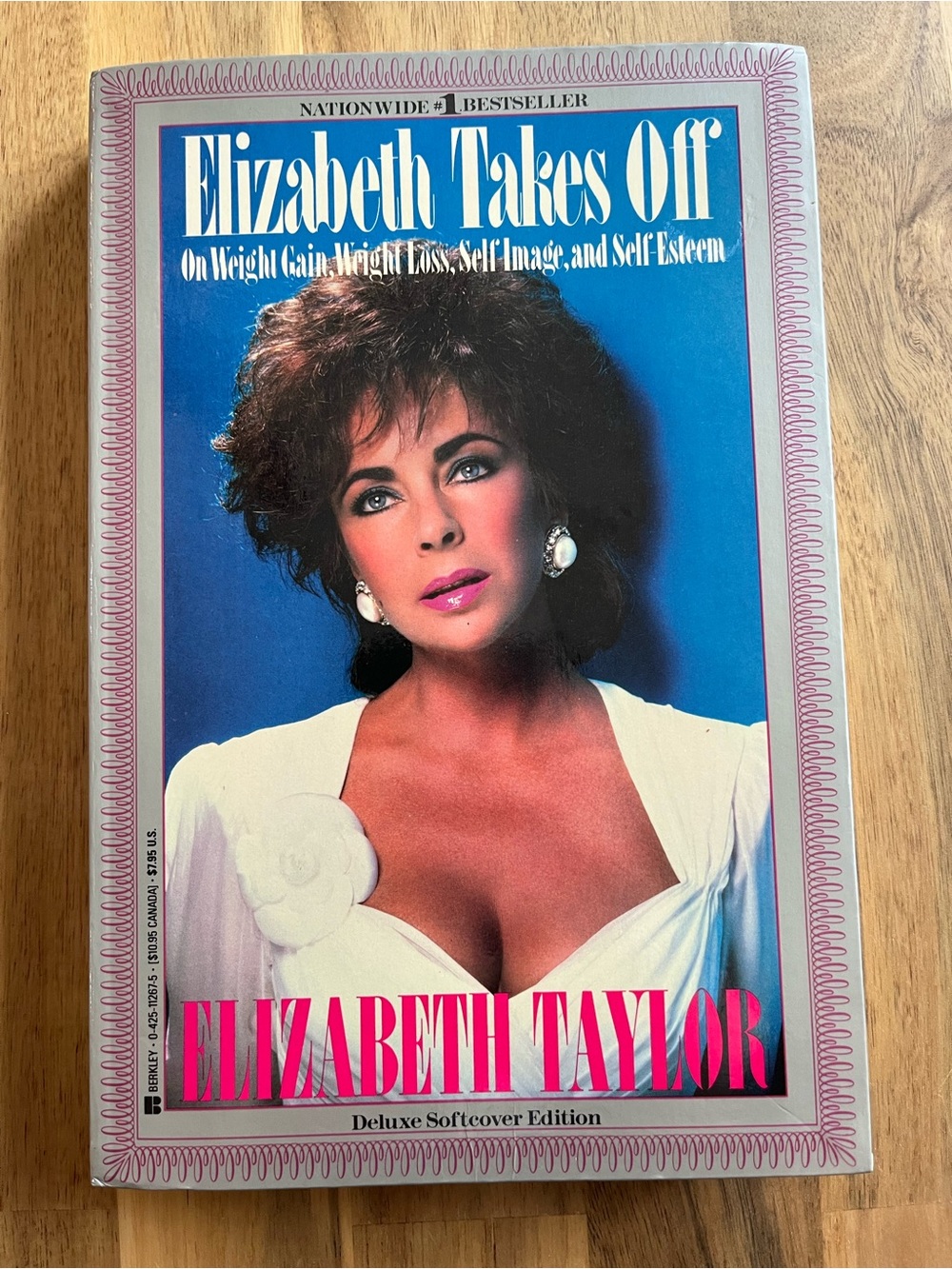 Elizabeth Taylor Elizabeth Takes Off (1988, Paperback) Berkley Deluxe Softcover